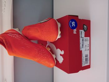 Chaussures de foot 35