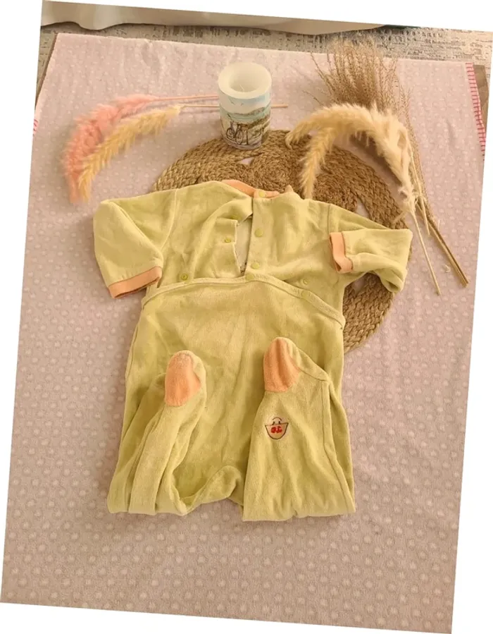 Lot pyjamas 12/18 mois - photo numéro 3