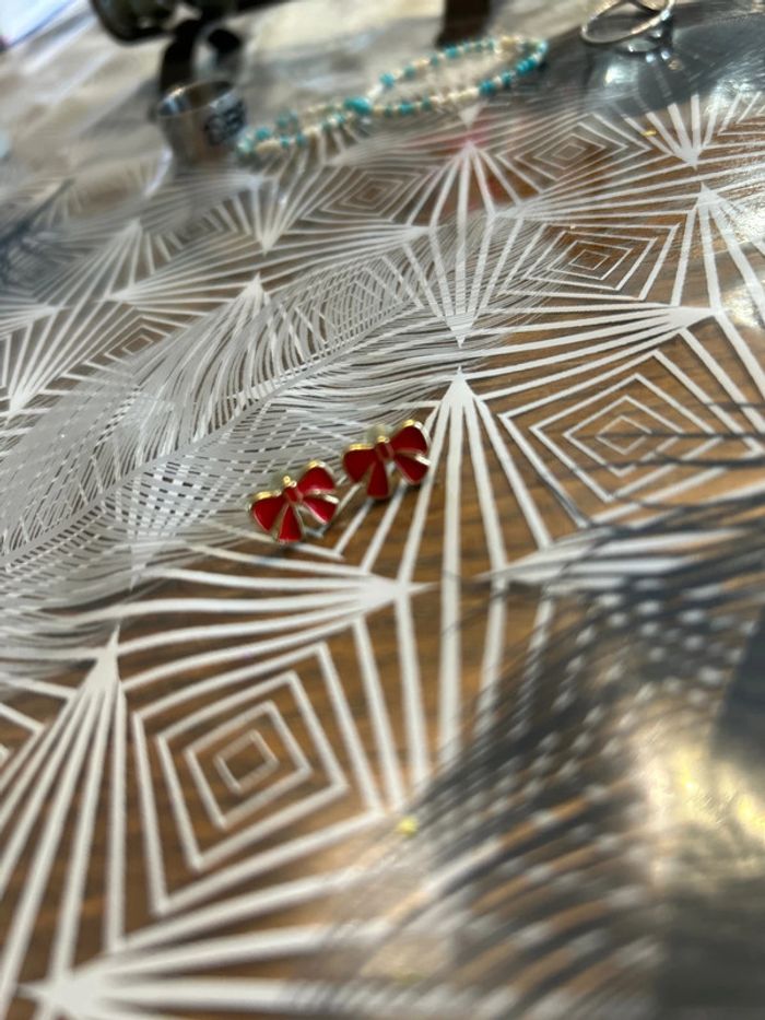 Boucles d’oreilles noeud rouge - photo numéro 3