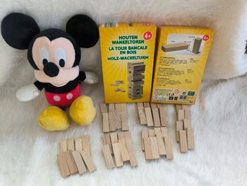 Jeu de voyage La tour bancale en bois