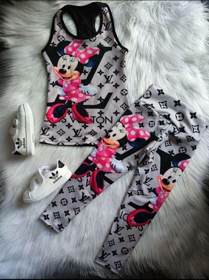 T-shirt + legging minnie