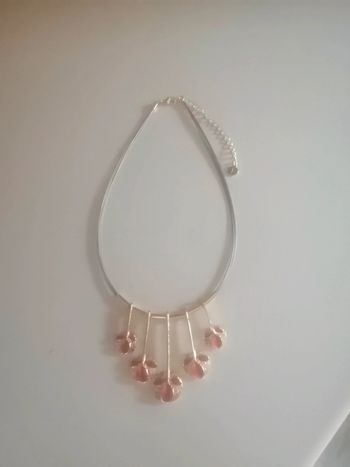 🎁🌸Joli collier ras de cou à pampilles fleuries "ikita" Idéal pour un cadeau de noël 🎄🌸