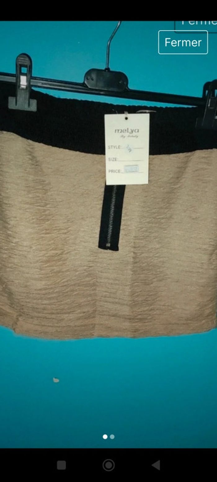 Petite jupe courte beige