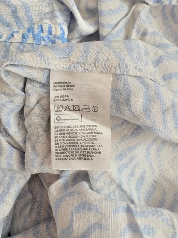Blouse sans manche fluide crème et bleu ciel imprimé vague taille M H&M - photo numéro 6