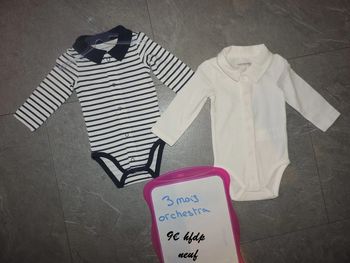 lot de 2 bodys polo orchestra taille 3 mois neuf