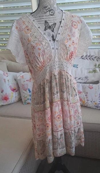 Robe boheme dentelle anglaise et strass