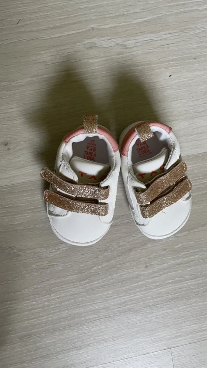Chaussons 3-6 mois jamais portés - photo numéro 3