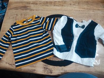 Lot 2 tee shirt 18 mois