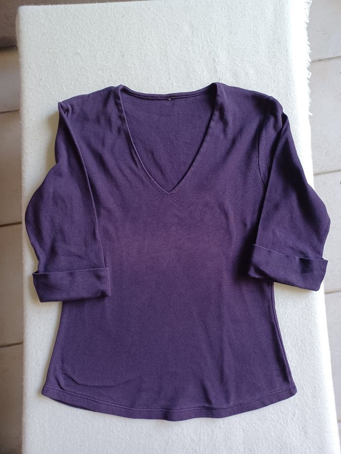 T-shirt col V violet taille 36 manches 3/4 - photo numéro 1