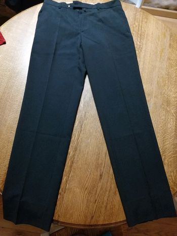 🍀Très beau Pantalon de costume taille 40🍀