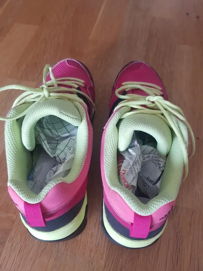 Chaussure de sport - photo numéro 3