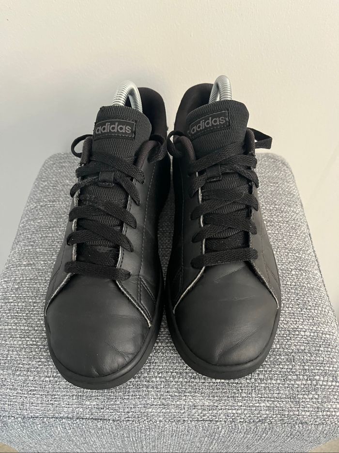 Baskets Adidas À Lacets Pour Enfants Taille 37 1/2 - photo numéro 2