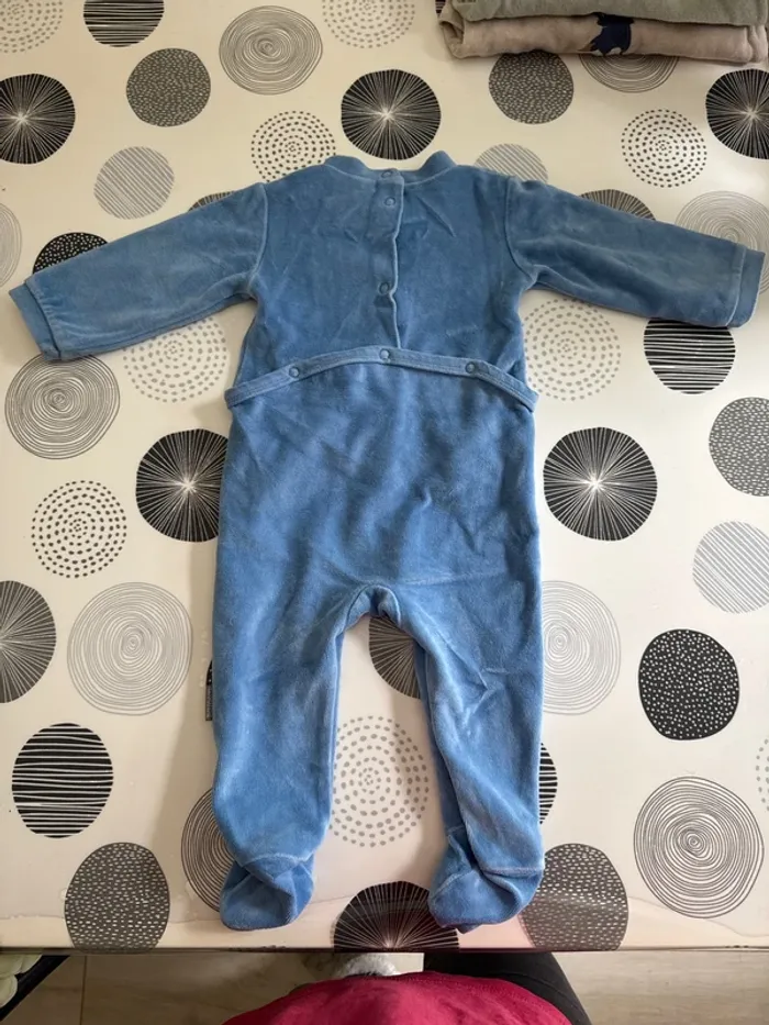 Pyjama - photo numéro 2