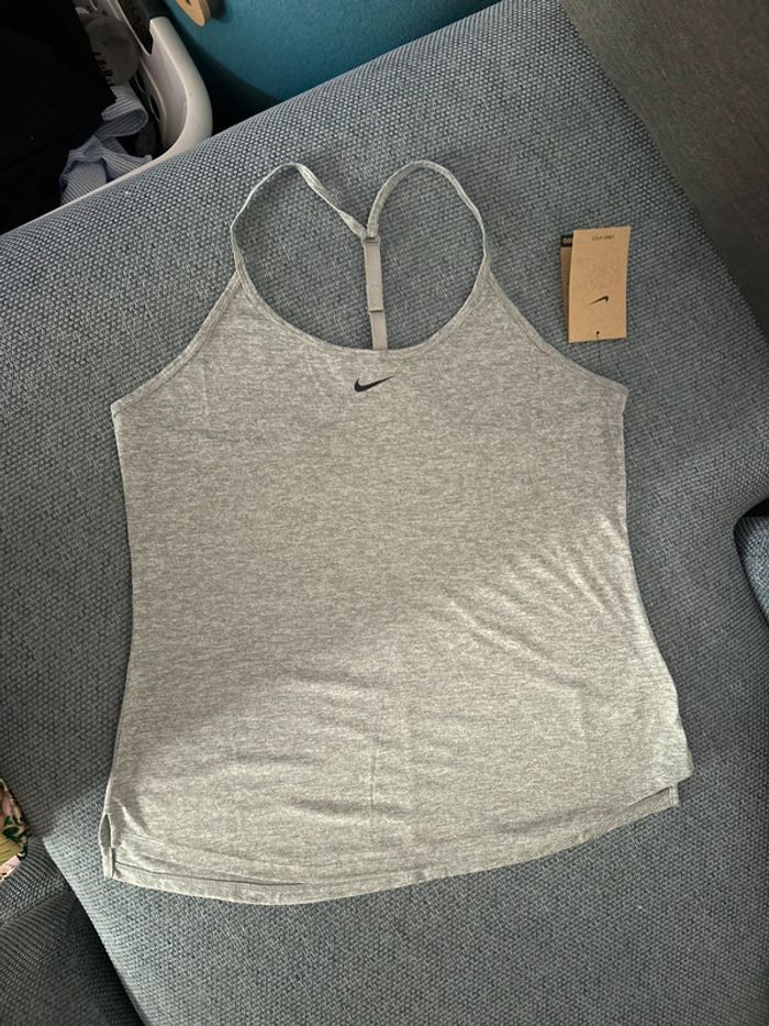 Débardeur Nike taille M neuf