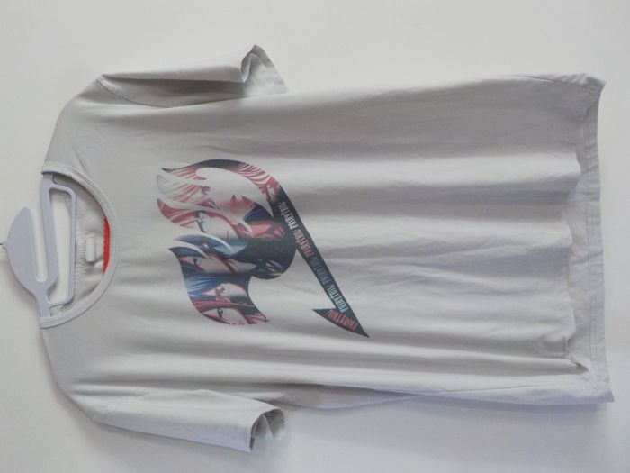 TSHIRT BLANC DESSIN MANGA FAIRY TAIL TAILLE L