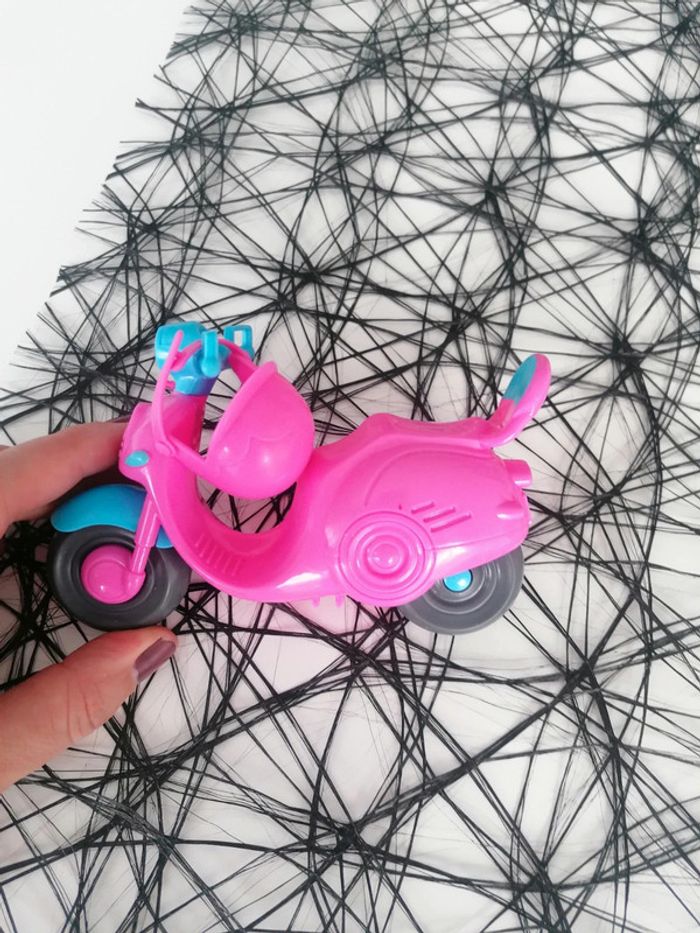 Lot accessoires Barbie scooter traîneau 👧🏻 - photo numéro 11