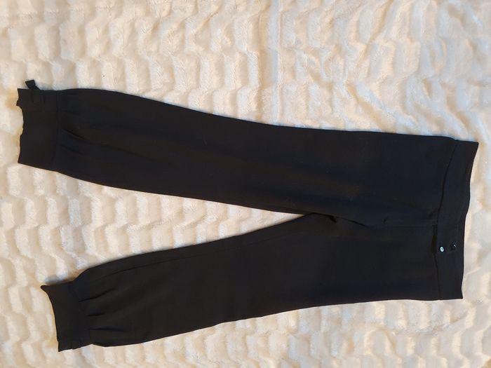 Pantalon souple avec boucles sur les chevilles