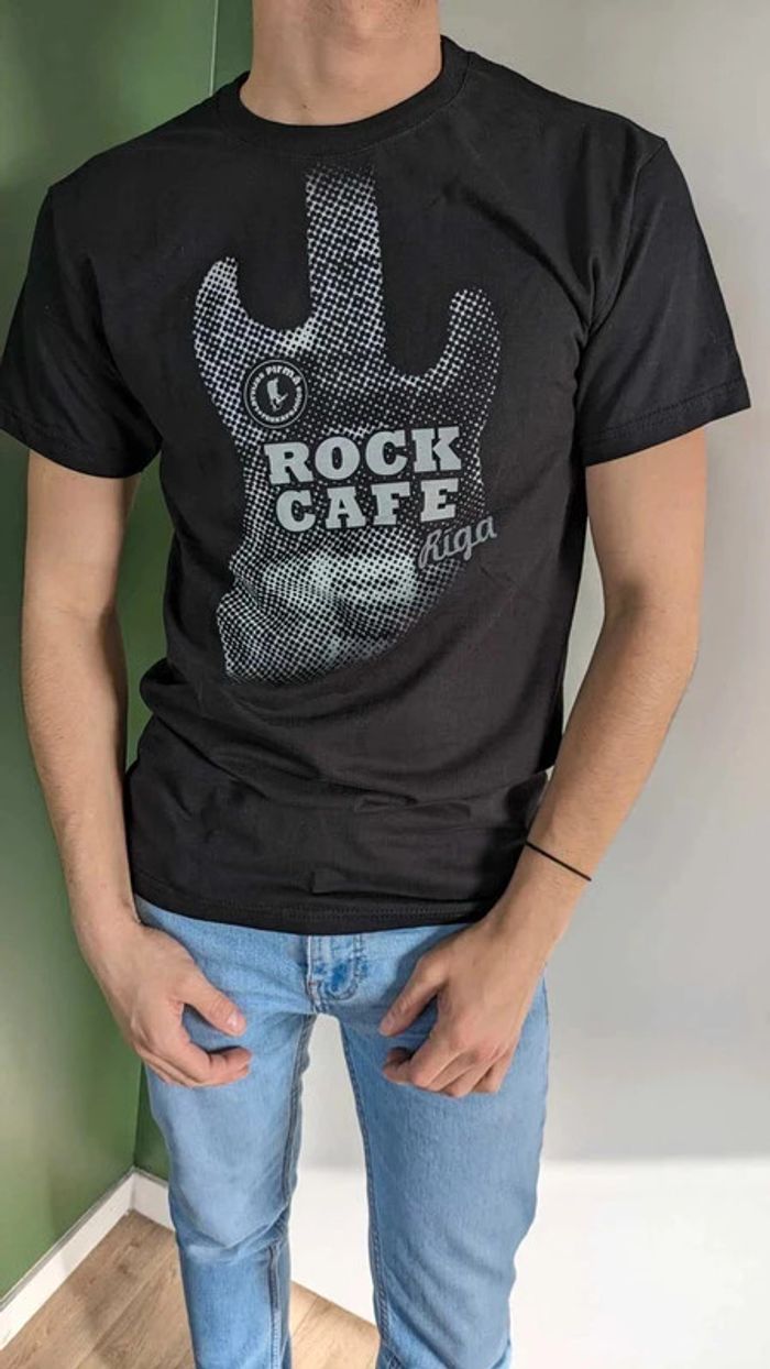 T-shirt noir Riga Rock Café. Taille M.