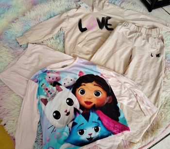 Lot ensemble 5/6 ans jogging et pyjama gabby chat 
