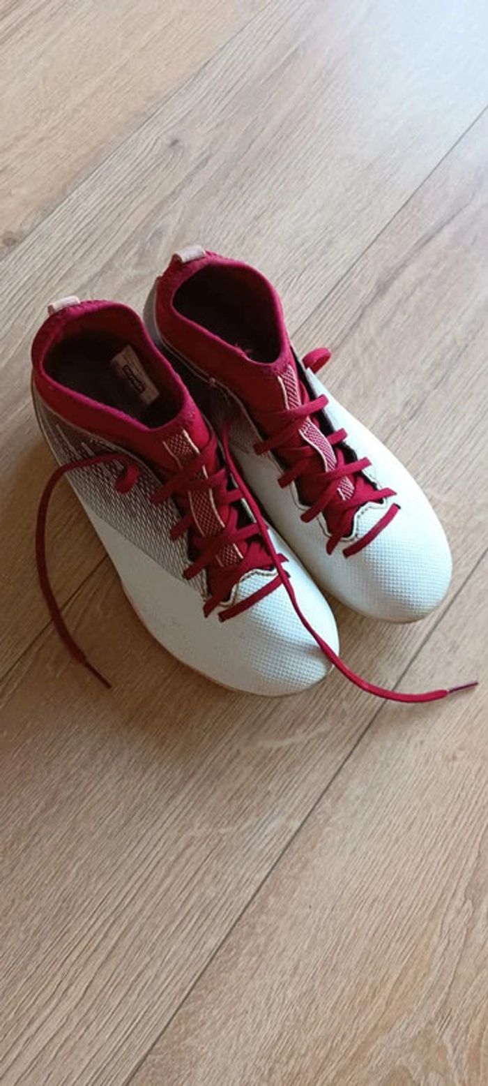 Lot pour foot crampons chaussettes protège tibia - photo numéro 3