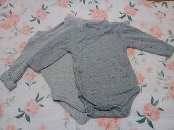 Bodies taille 1 mois 