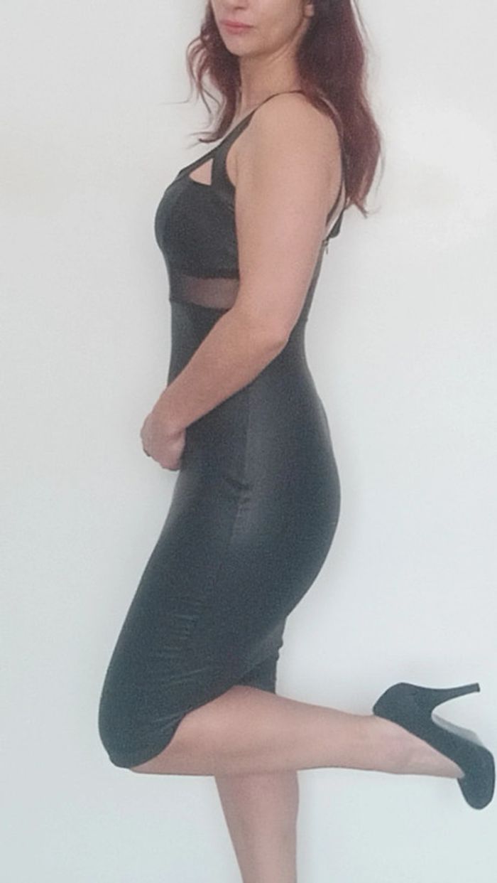 Robe bandage moulante similicuir sexy taille 40 - photo numéro 5