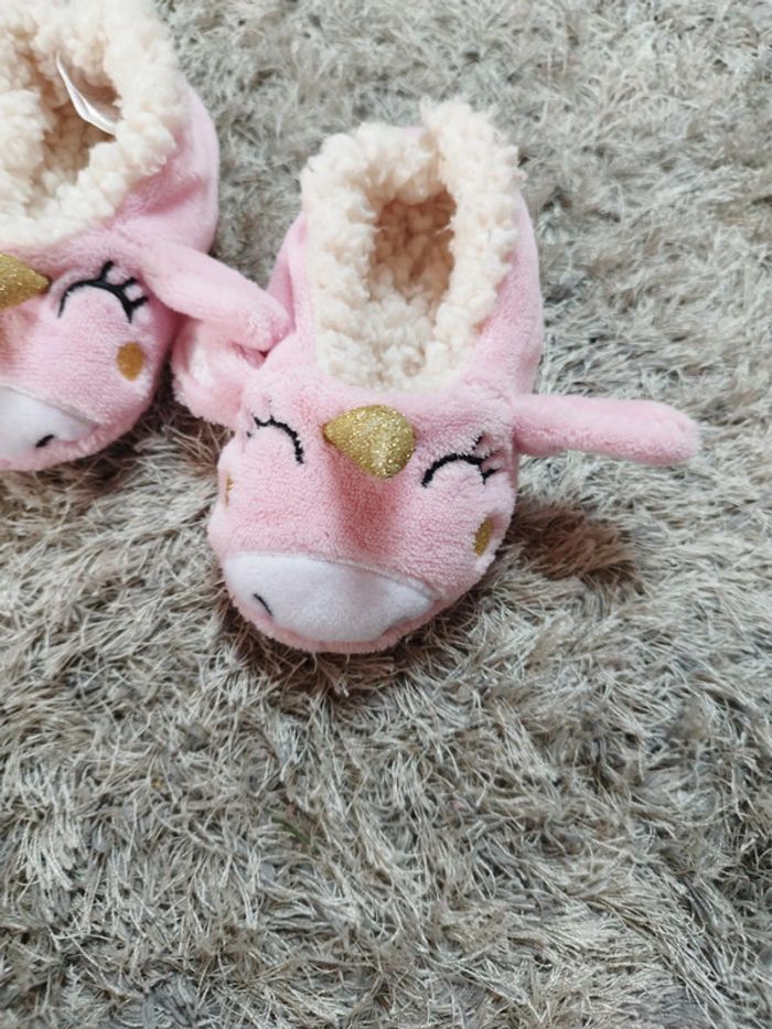 Joli petit chausson facile à enfiler rose licorne 26 27 pointure - photo numéro 3