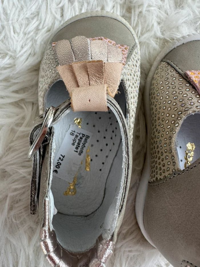 Paire de sandales taupes Babybotte taille 18 - photo numéro 5