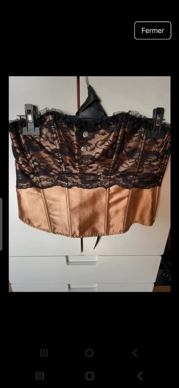 Bustier en dentelle