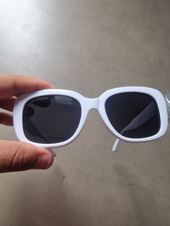 Lunettes de Soleil balenciaga