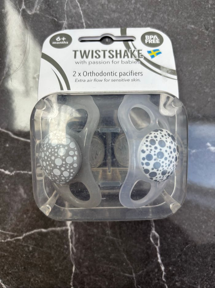 Tétines twistshake 6 mois et plus