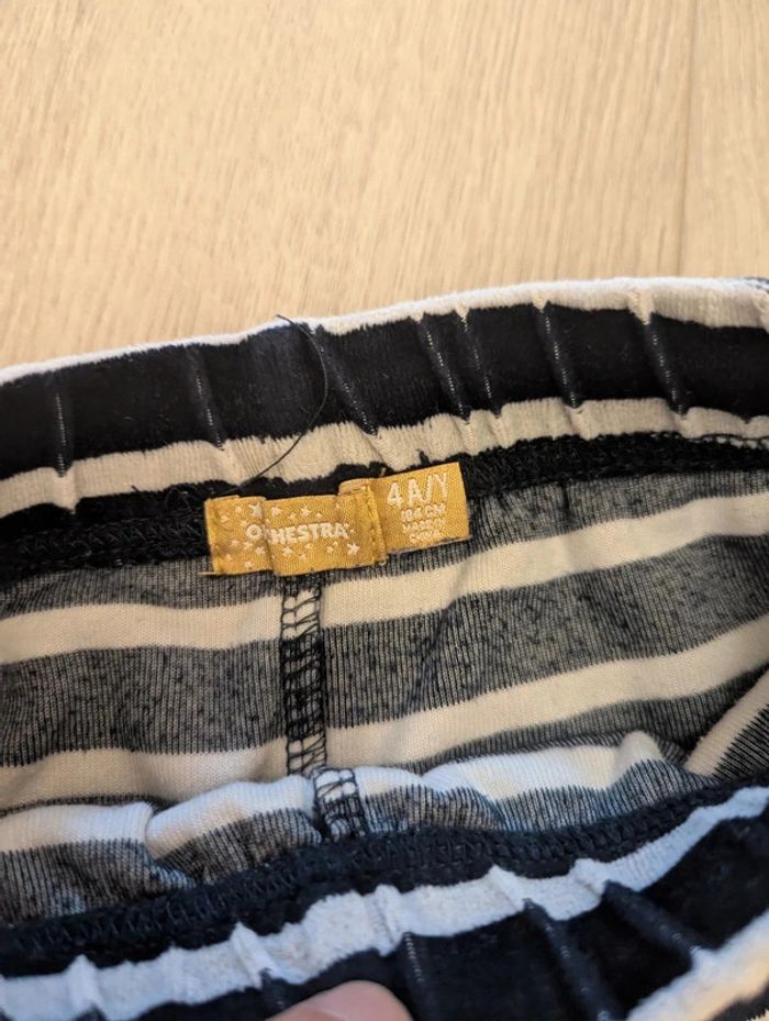 Pantalon en velours 4 ans - photo numéro 3
