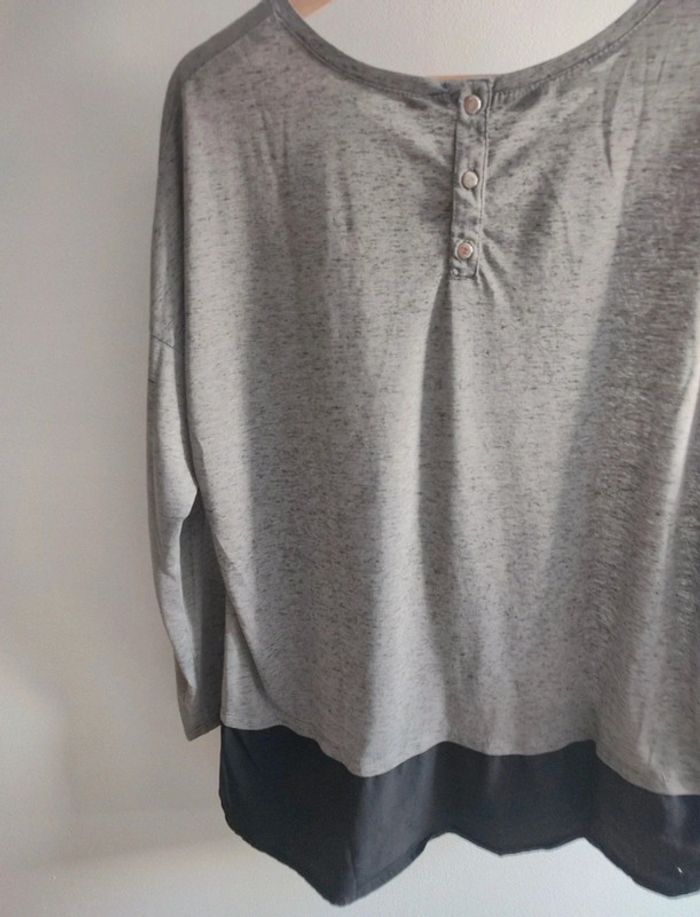 Haut gris - photo numéro 7