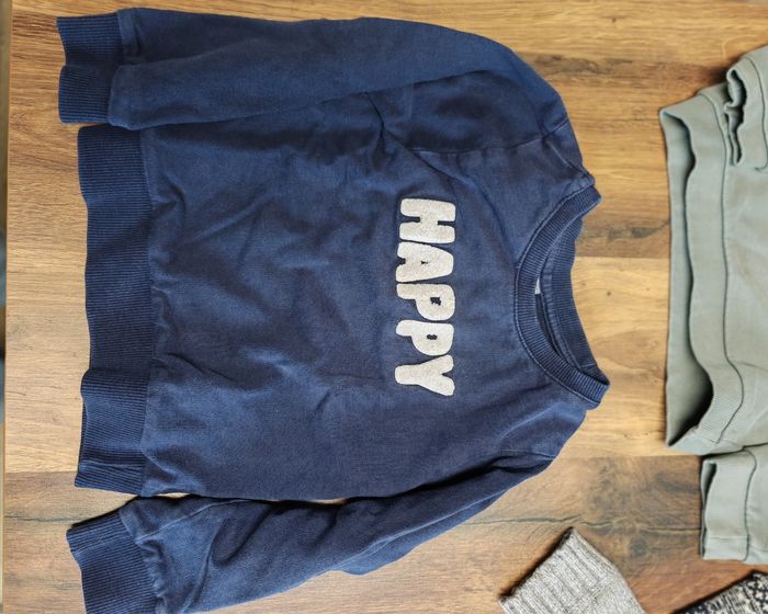 Sweats et un pull - photo numéro 3