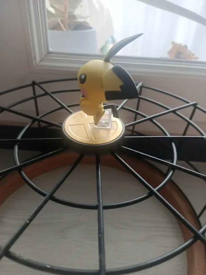 Figurine amiibo Pikachu - photo numéro 2