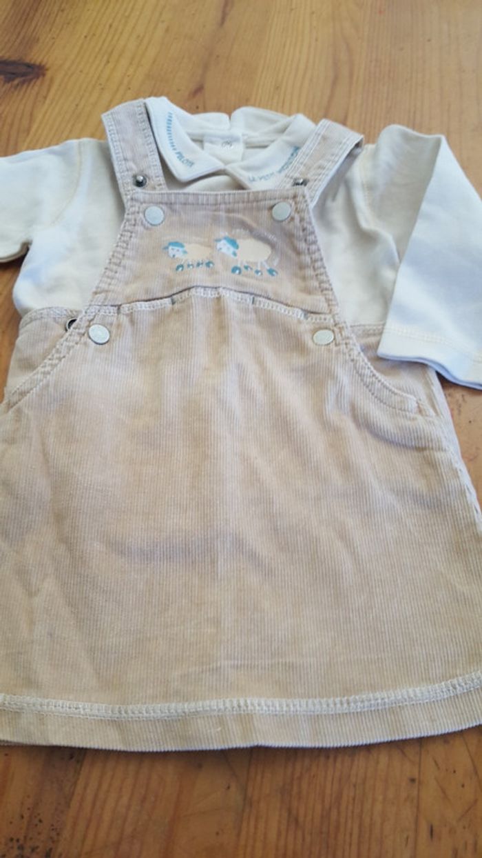 Ensemble robe et tee shirt