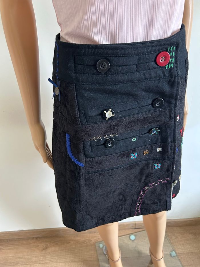 Jupe noire mi longue Desigual taille 36 jamais portée - photo numéro 4