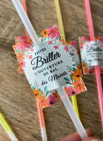 100 bâtons lumineux + étiquettes fleurs ouverture de bal mariage