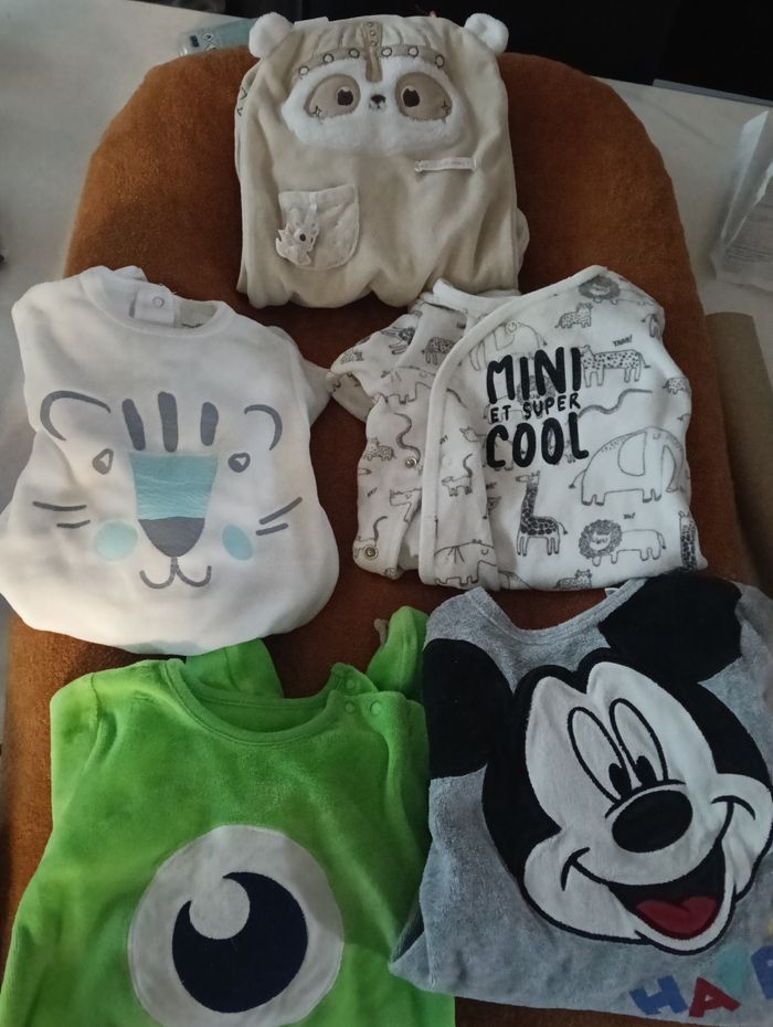 Lot 5 pyjamas velours 3 mois
