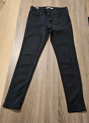 Jean Levis skinny 26