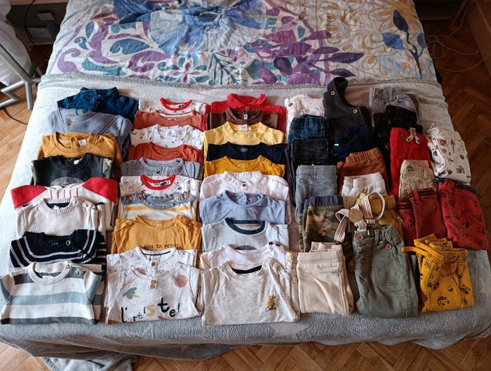 Gros lot complet de vêtements bébé garçon 6 mois