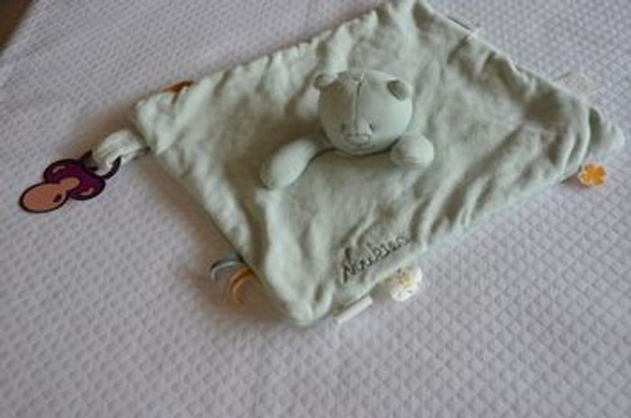 DOUDOU PLAT OURS  ** NOUKIE’S ** 1619.