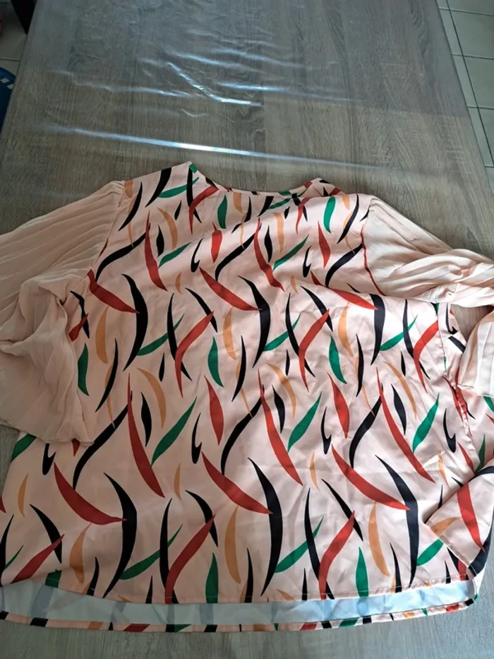 Blouse manches longues taille 3XL - photo numéro 2
