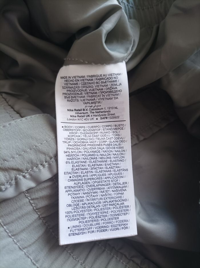 Veste coupe-vent Nike air max Vert menthe taille S - photo numéro 10