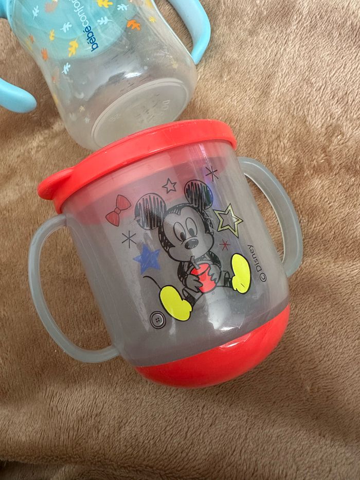 Lot de 2 gobelets bébé avec anse Disney Mickey et bébé confort - photo numéro 2