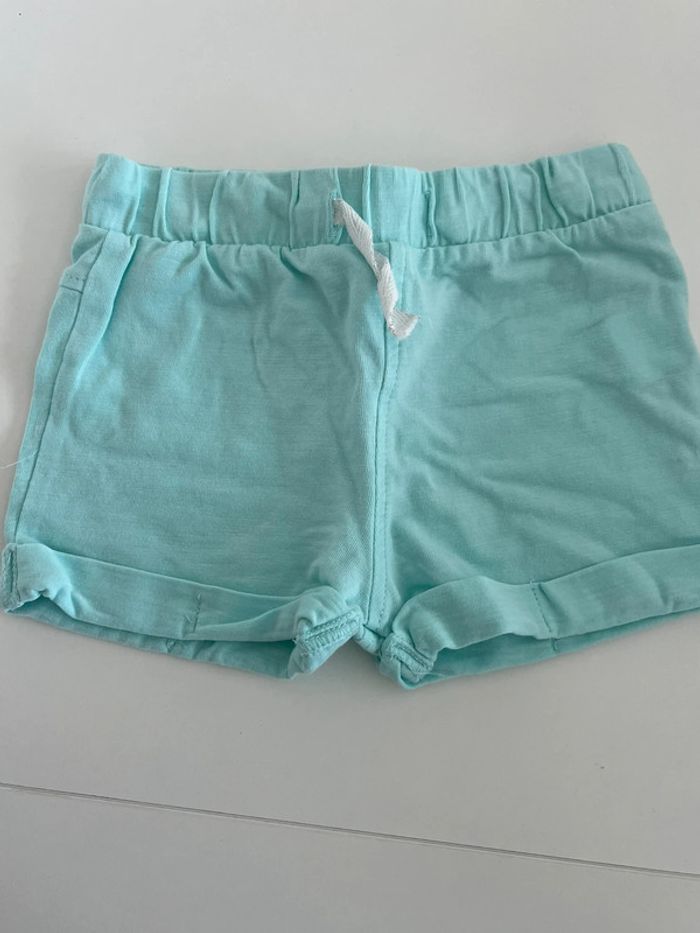 Short taille 18M / 81 cm