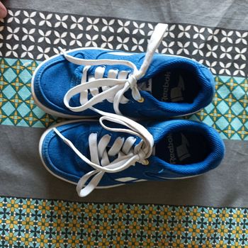 Tennis baskets toile Reebok 28