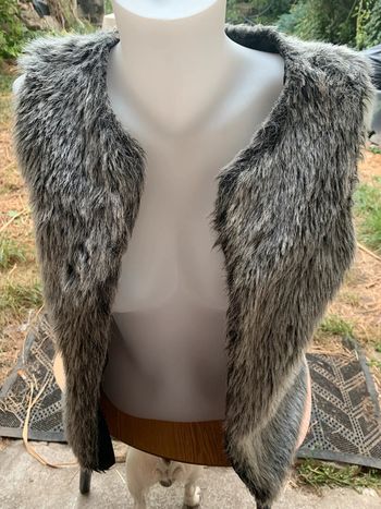 Veste  cache cache sans manches gris taille 42