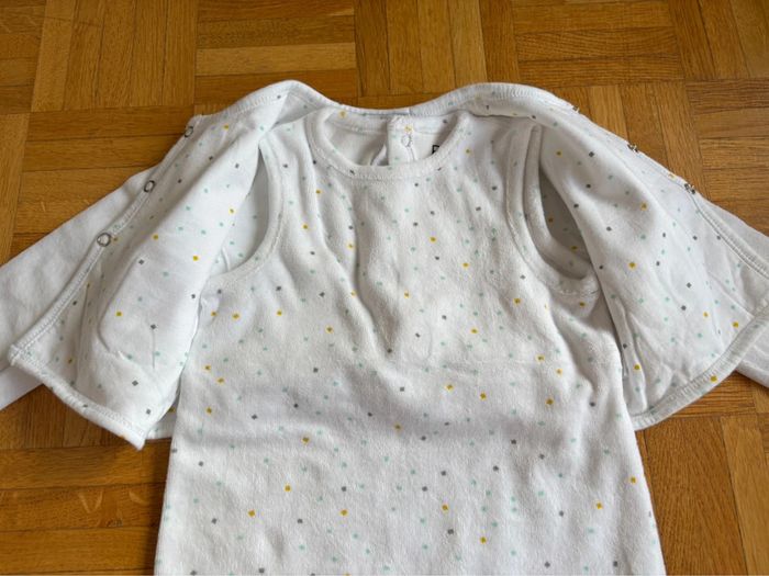 Ensemble pyjama + veste R mini 9 mois neuf - photo numéro 11