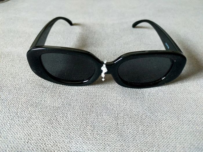 Lunettes de soleil noires - Style rétro - photo numéro 2
